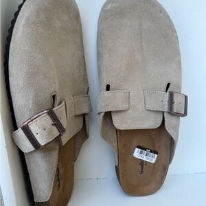 Men's Suede Loafers in Tan
